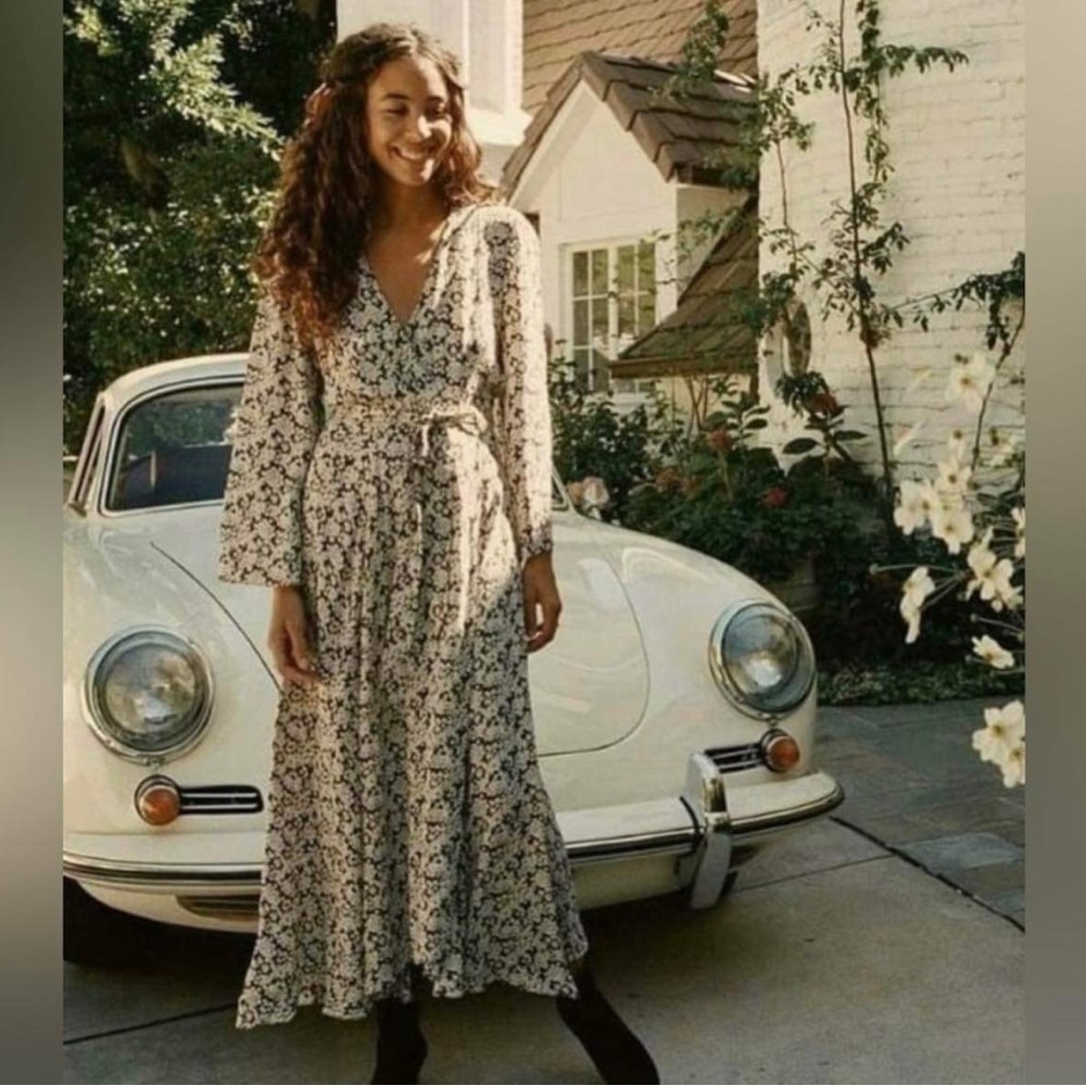 Doen dress size small